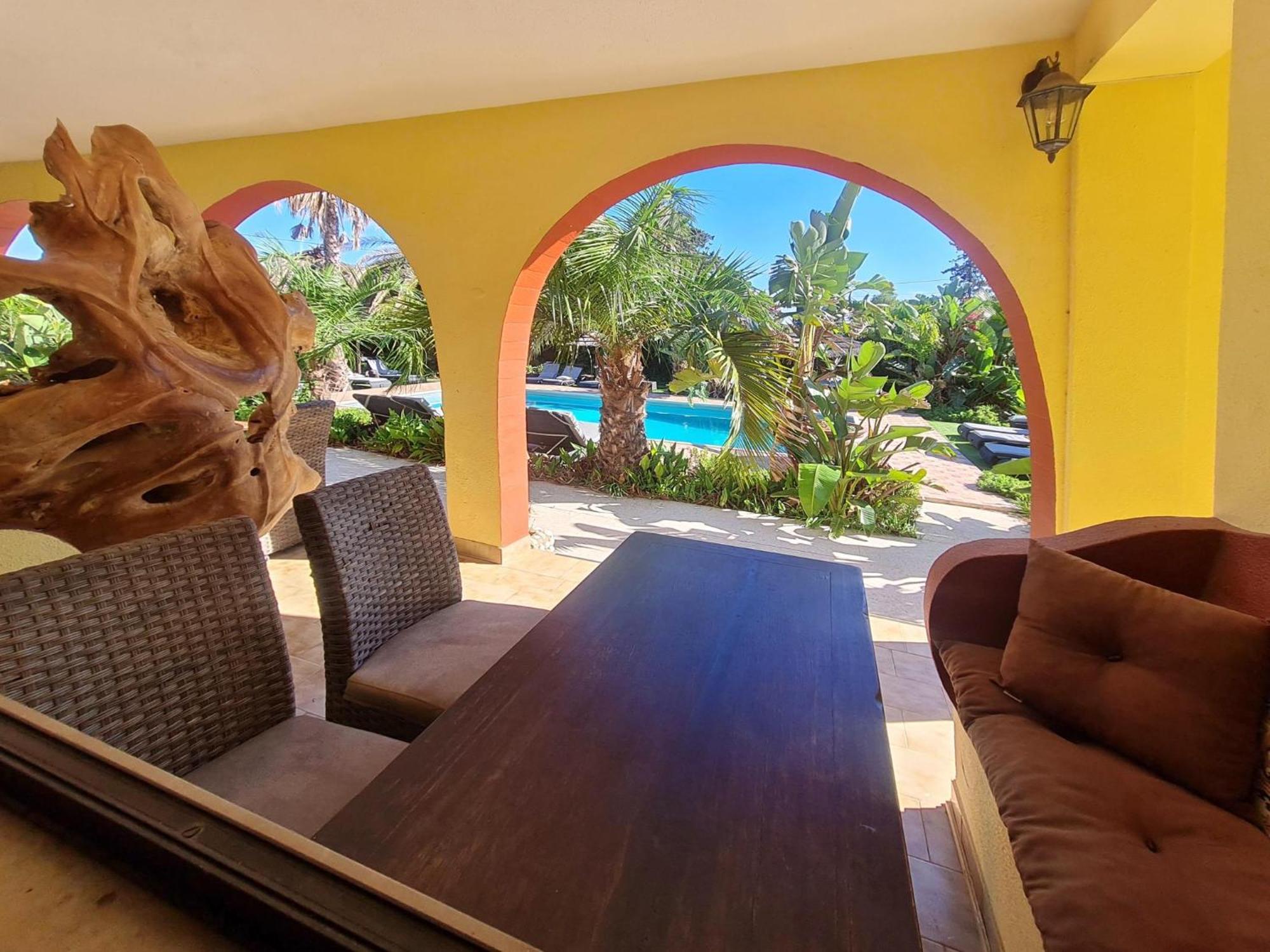 Villa Paraiso - Naturism Optional Adults Only Porches  Eksteriør billede